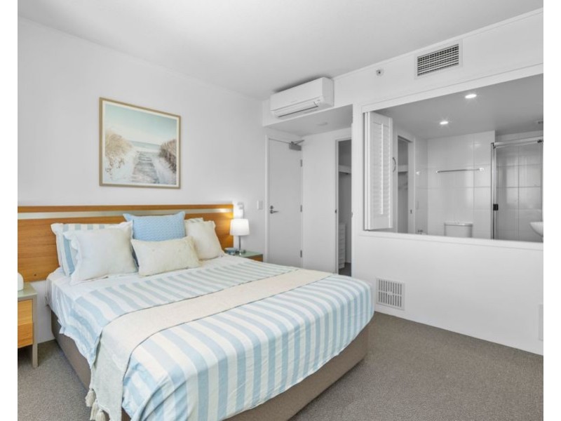 1001/2685 Gold Coast Highway, Broadbeach QLD 4218