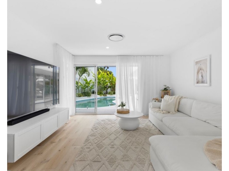 10 Blakehurst Place, Robina QLD 4226