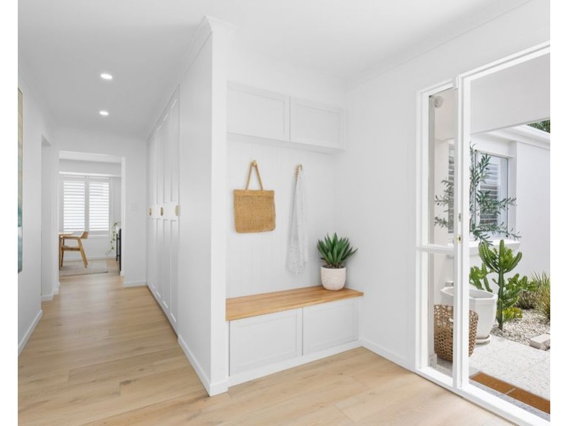 10 Blakehurst Place, Robina QLD 4226