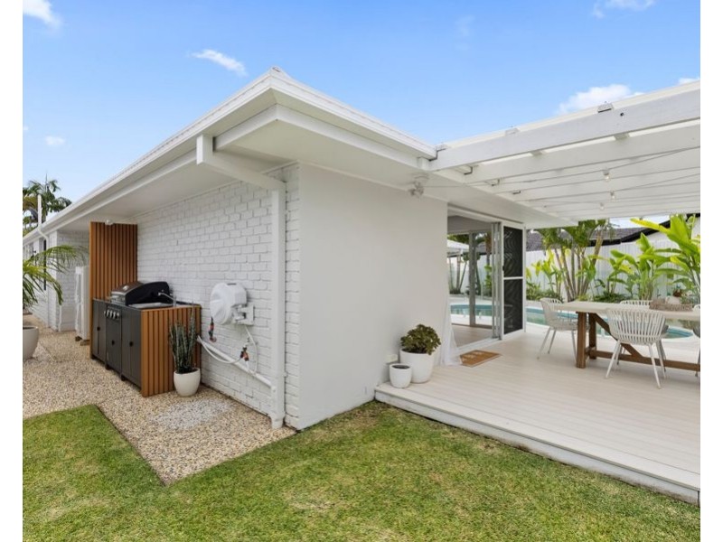 10 Blakehurst Place, Robina QLD 4226