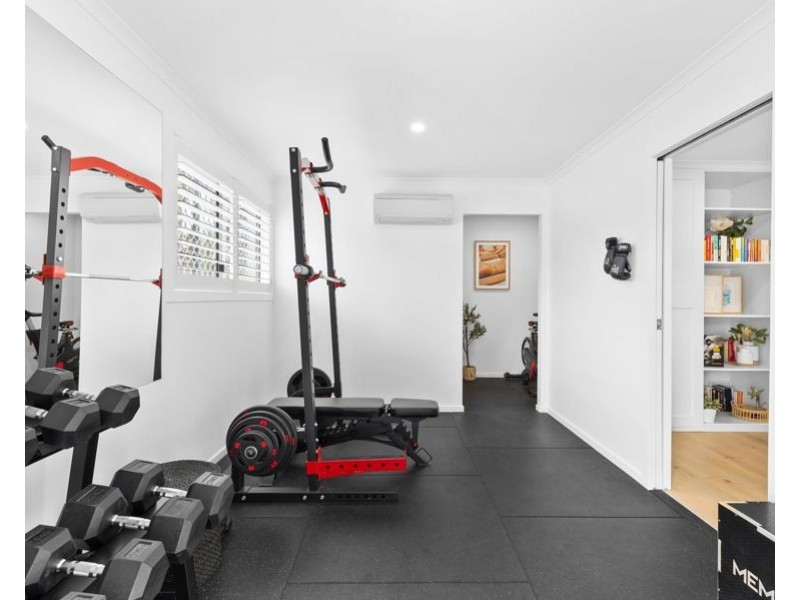 10 Blakehurst Place, Robina QLD 4226