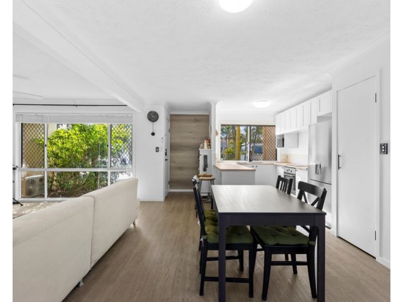 43/50 St Kevins Avenue, Benowa QLD 4217