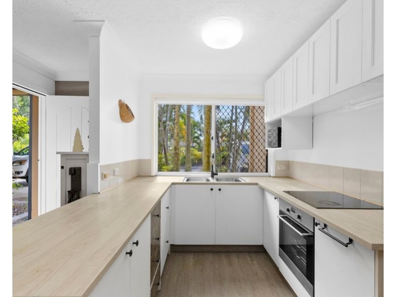 43/50 St Kevins Avenue, Benowa QLD 4217