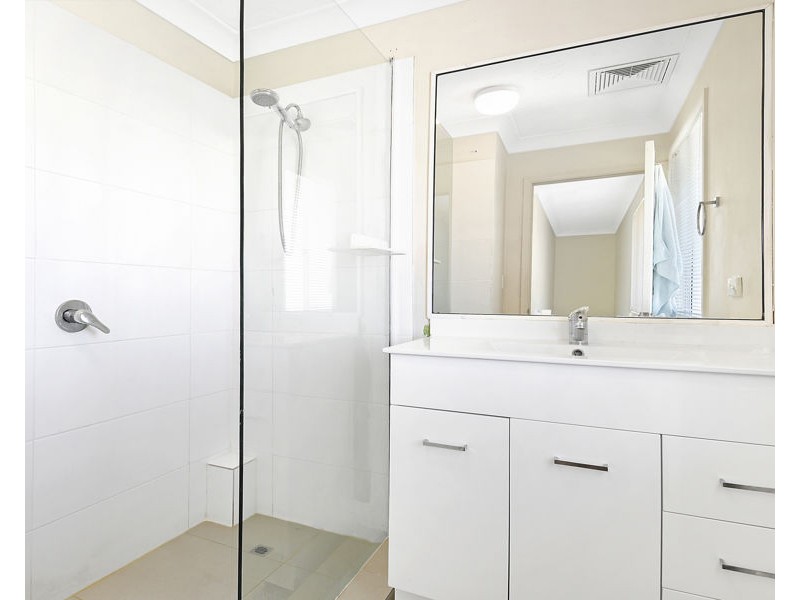 43/50 St Kevins Avenue, Benowa QLD 4217