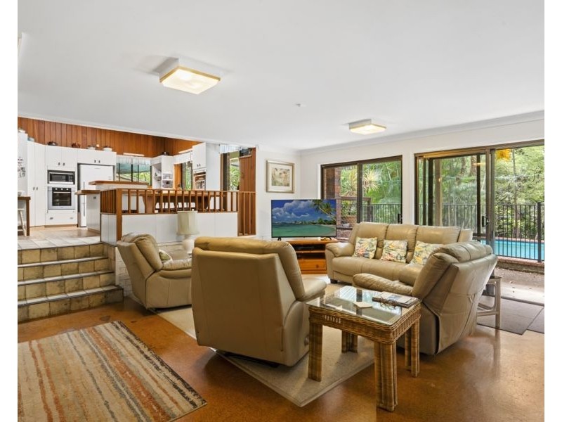 72 Country Crescent, Nerang QLD 4211