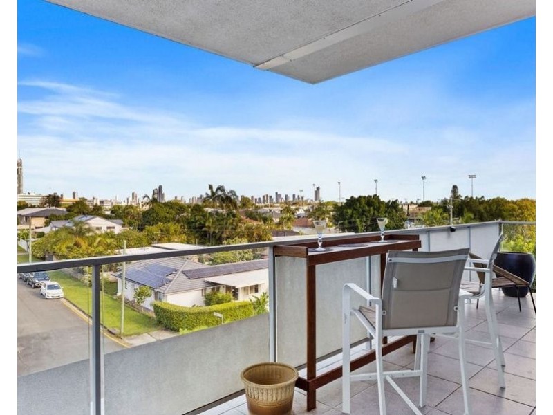 4408/1-7 Waterford Court, Bundall QLD 4217