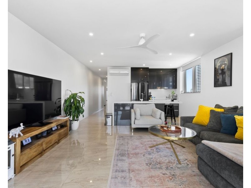 903/14 Cannes Avenue, Surfers Paradise QLD 4217