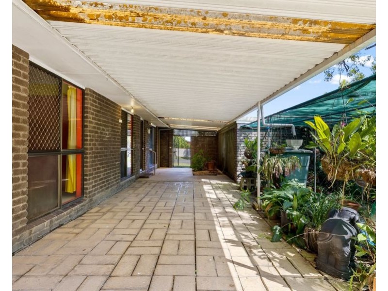 40 Theodore Place, Molendinar QLD 4214