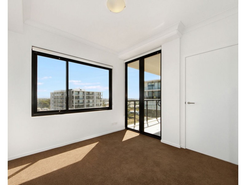 908/372 Marine Parade, Labrador QLD 4215