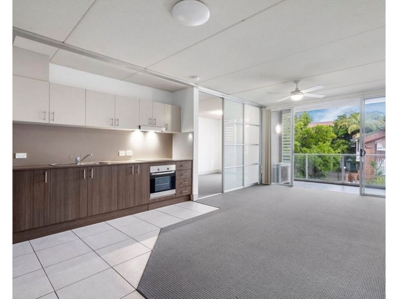 409A/96 High Street, Southport QLD 4215