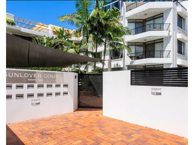 6/24 Second Avenue, Broadbeach QLD 4218