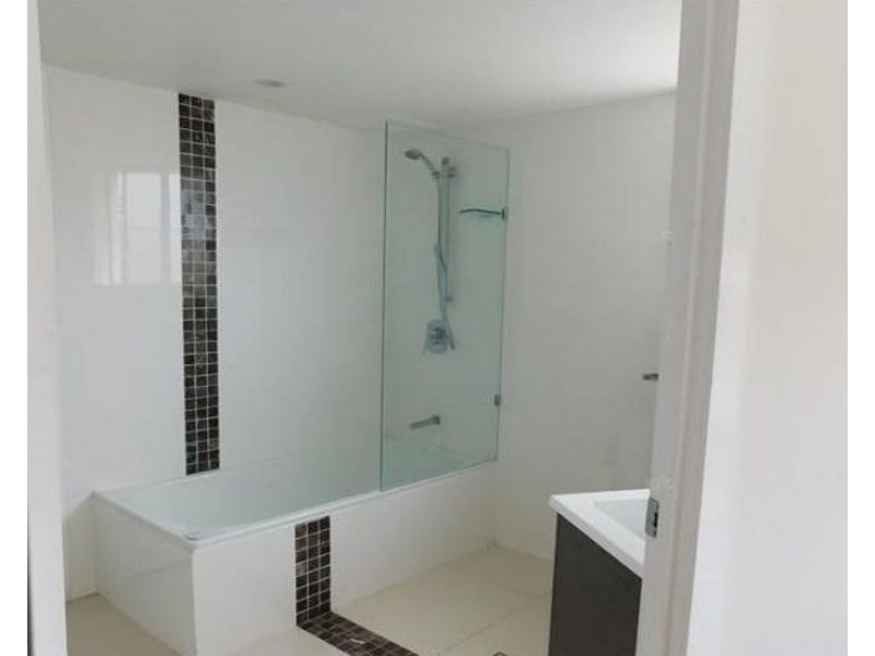 35/37 Bayview Street, Runaway Bay QLD 4216