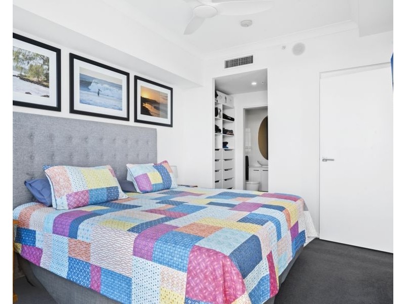 3701/5 Harbour Side Court, Biggera Waters QLD 4216