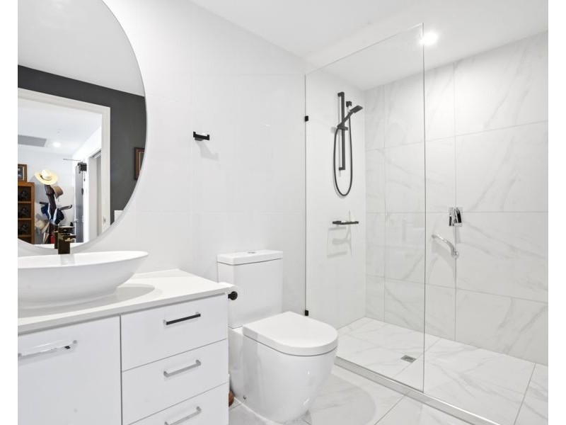 3701/5 Harbour Side Court, Biggera Waters QLD 4216