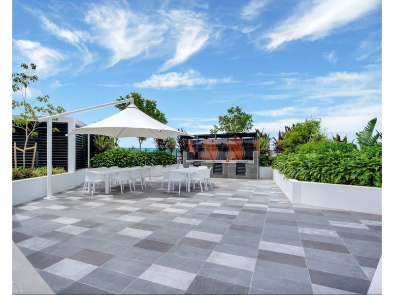3701/5 Harbour Side Court, Biggera Waters QLD 4216