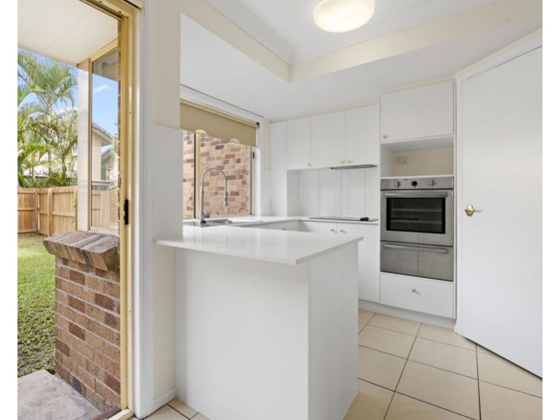 13/23 Tristan Court, Benowa QLD 4217