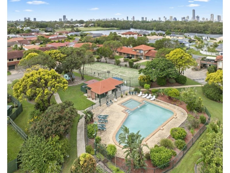 13/23 Tristan Court, Benowa QLD 4217