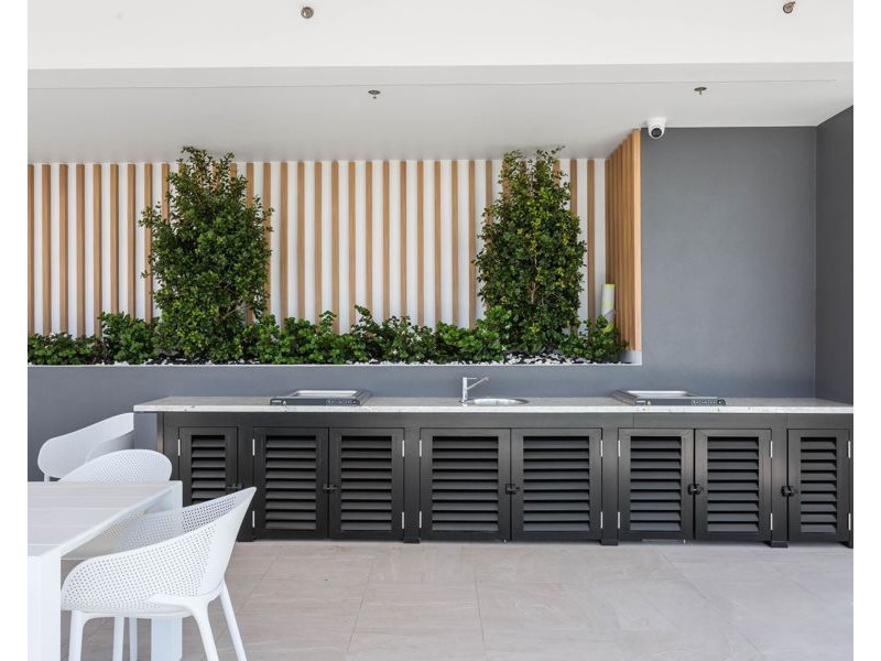 1704/28-30 Second Avenue, Broadbeach QLD 4218