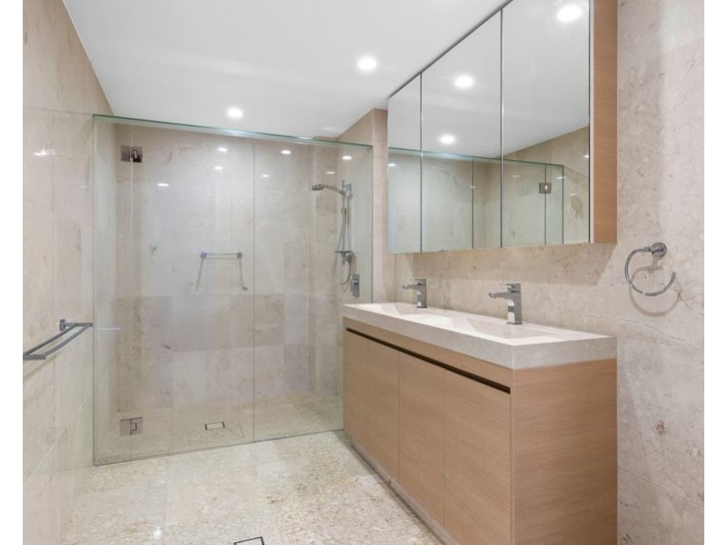 52/47-51 Broadbeach Boulevard, Broadbeach QLD 4218