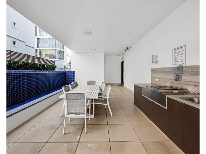 52/47-51 Broadbeach Boulevard, Broadbeach QLD 4218