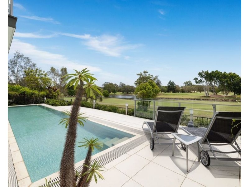 1020 Lakeview Terrace, Benowa QLD 4217