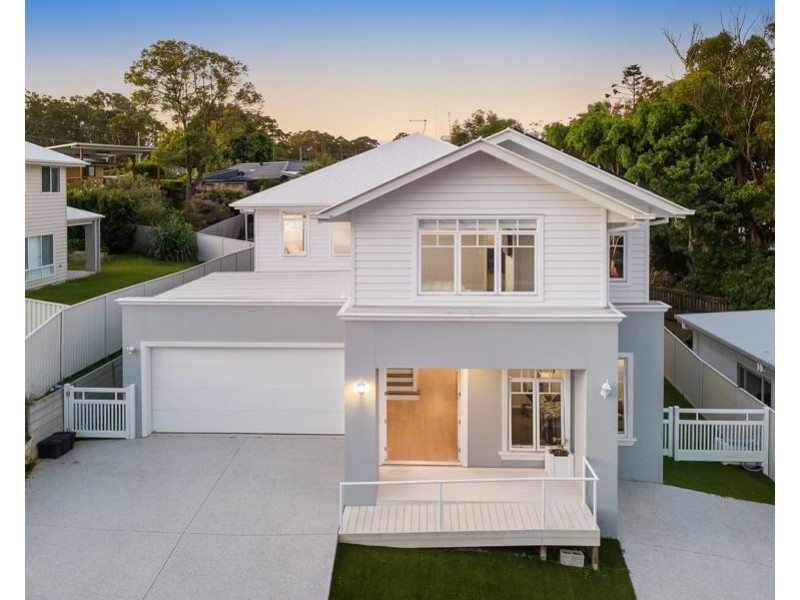 100 Ridgeway Avenue, Southport QLD 4215