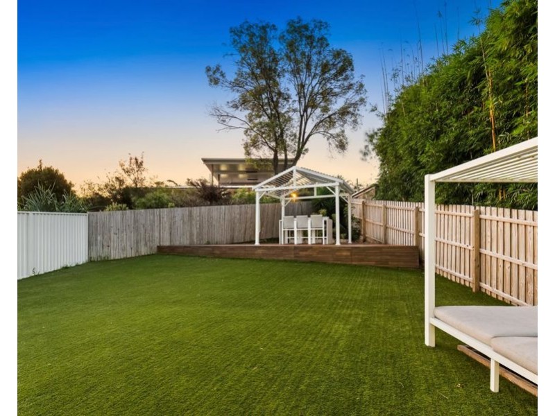 100 Ridgeway Avenue, Southport QLD 4215