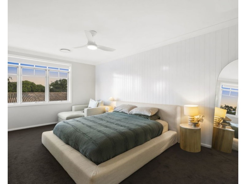 100 Ridgeway Avenue, Southport QLD 4215