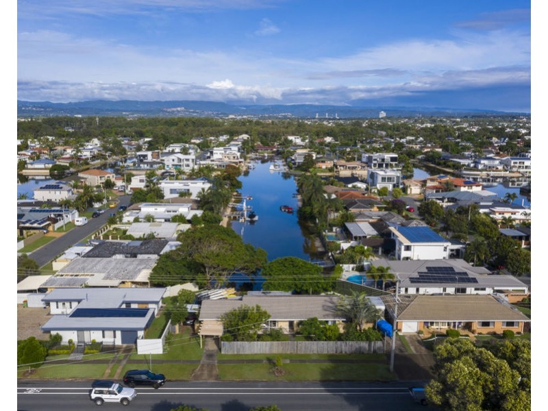 19 Rio Vista Boulevard, Broadbeach Waters QLD 4218