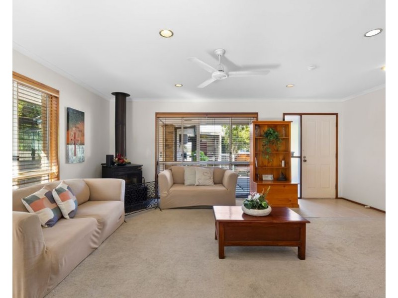 38 Theodore Place, Molendinar QLD 4214