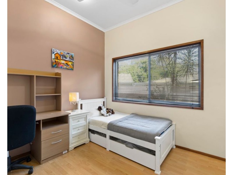 38 Theodore Place, Molendinar QLD 4214