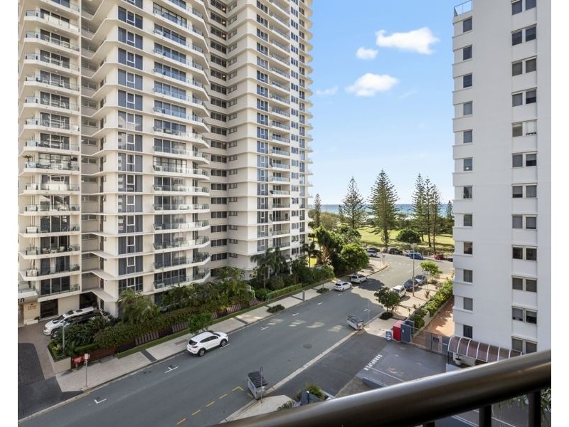 602/8 Albert Avenue, Broadbeach QLD 4218