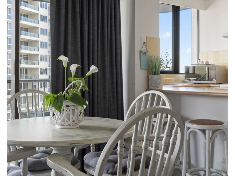 602/8 Albert Avenue, Broadbeach QLD 4218