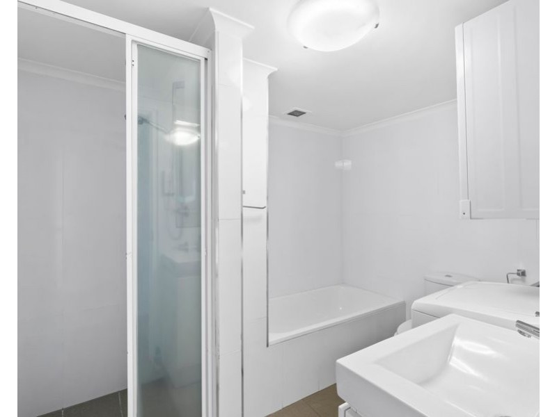 710/18 Hanlan Street, Surfers Paradise QLD 4217