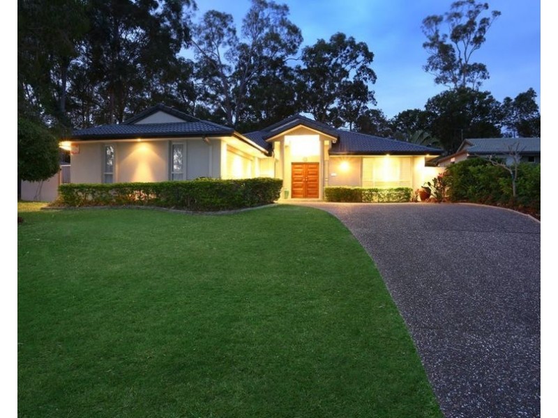 137 Camberwell Circuit, Robina QLD 4226