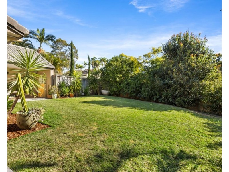68 Thorngate Drive, Robina QLD 4226