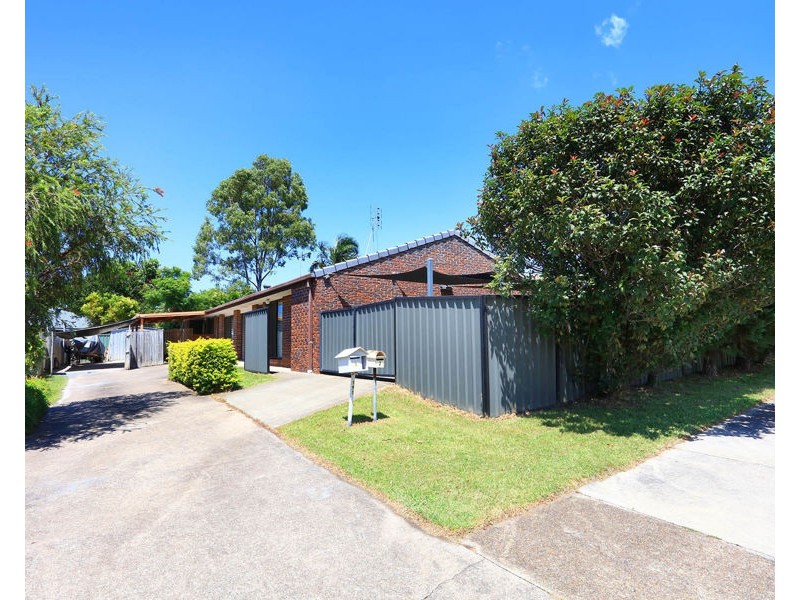 2/191 Olsen Avenue, Labrador QLD 4215