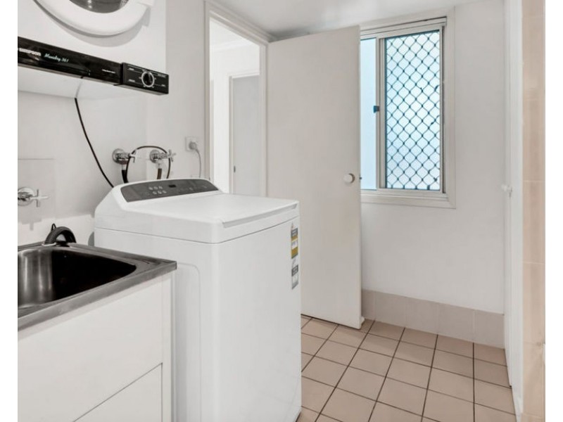 10/32-36 Second Avenue, Broadbeach QLD 4218