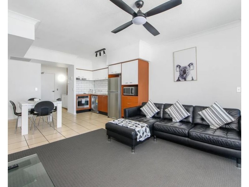3335/23 Ferny Avenue, Surfers Paradise QLD 4217