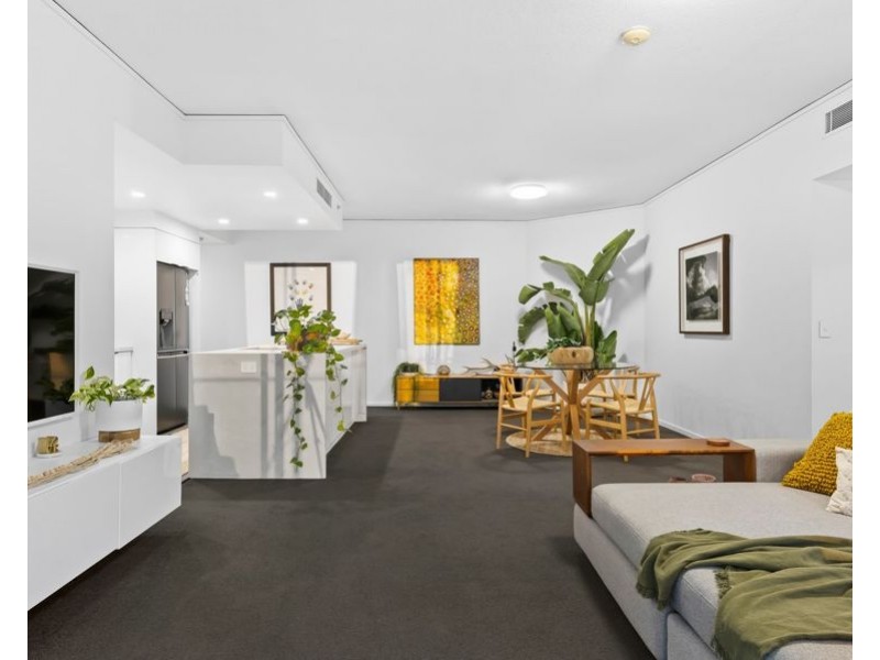 402/22 Surf Parade, Broadbeach QLD 4218