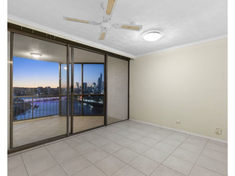 52/2916 Gold Coast Highway, Surfers Paradise QLD 4217