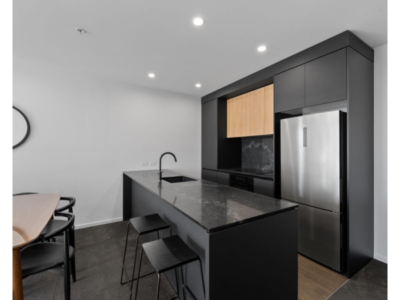 24/14 Elizabeth Avenue, Broadbeach QLD 4218