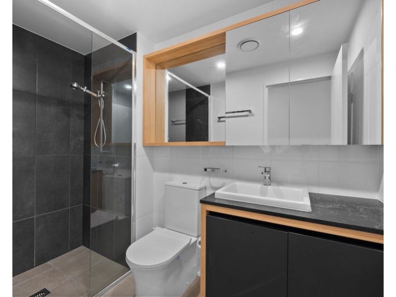 24/14 Elizabeth Avenue, Broadbeach QLD 4218