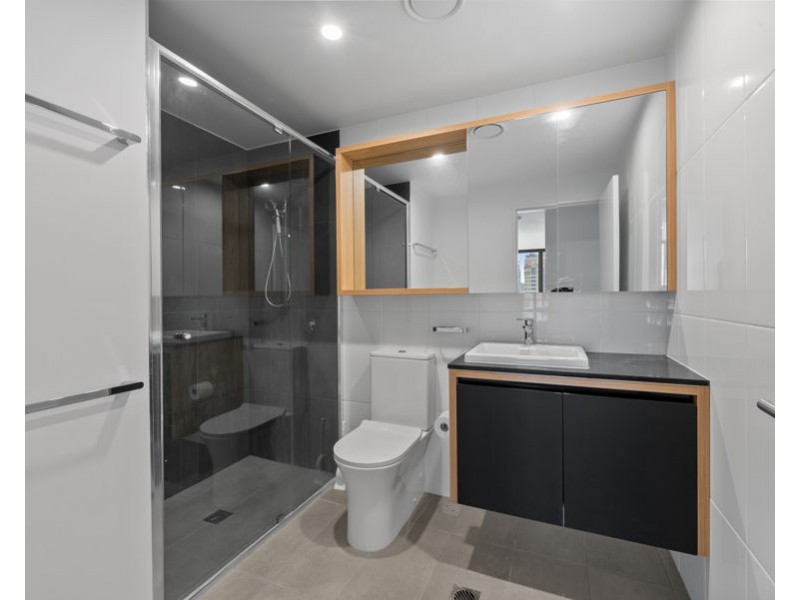 24/14 Elizabeth Avenue, Broadbeach QLD 4218