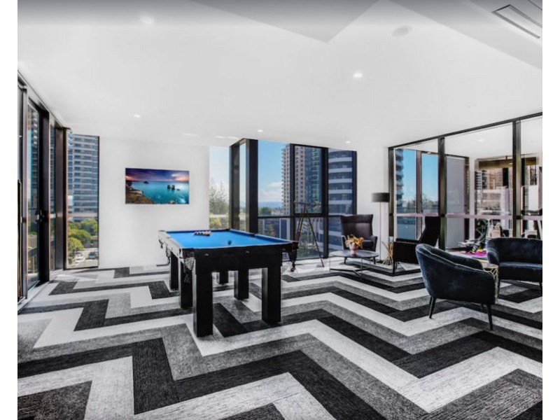24/14 Elizabeth Avenue, Broadbeach QLD 4218