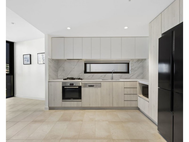 204/3 Northcliffe Terrace, Surfers Paradise QLD 4217