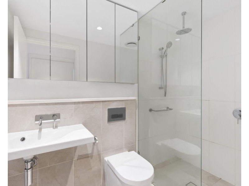 204/3 Northcliffe Terrace, Surfers Paradise QLD 4217