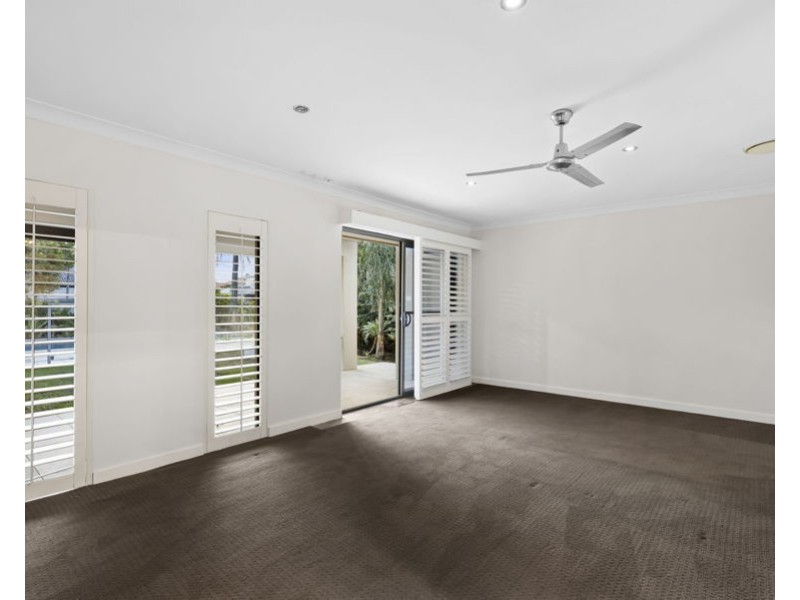 3 Rosemont Avenue, Broadbeach Waters QLD 4218