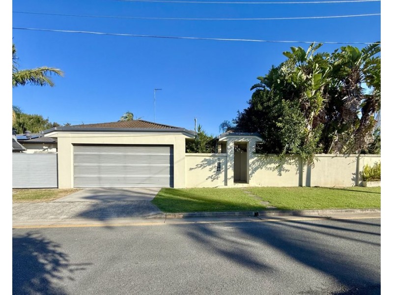 3 Rosemont Avenue, Broadbeach Waters QLD 4218