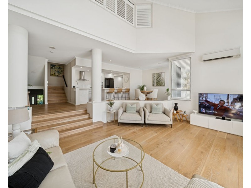 56/125 Santa Cruz Boulevard, Clear Island Waters QLD 4226